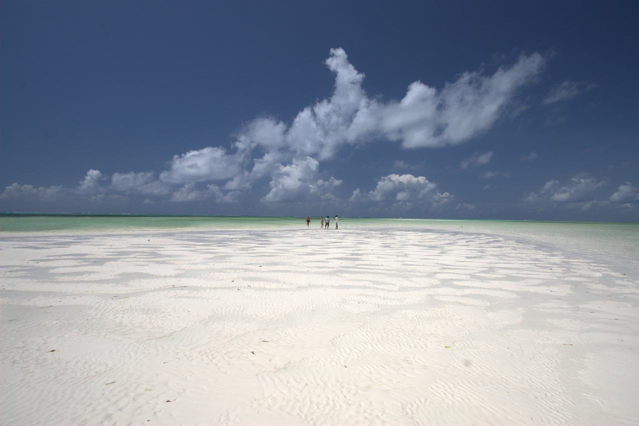 Jumbo Watamu Hotel Exterior foto